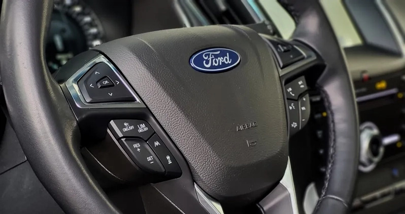 Ford EDGE cena 159000 przebieg: 66000, rok produkcji 2019 z Szczecin małe 596